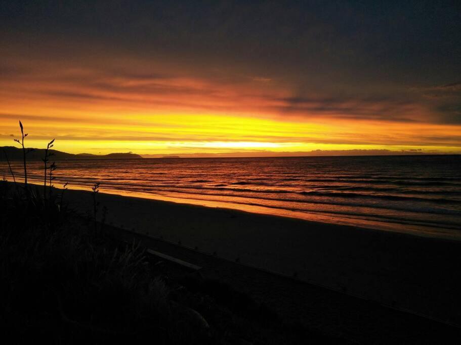 Beachfront Bliss Paraparaumu Kültér fotó